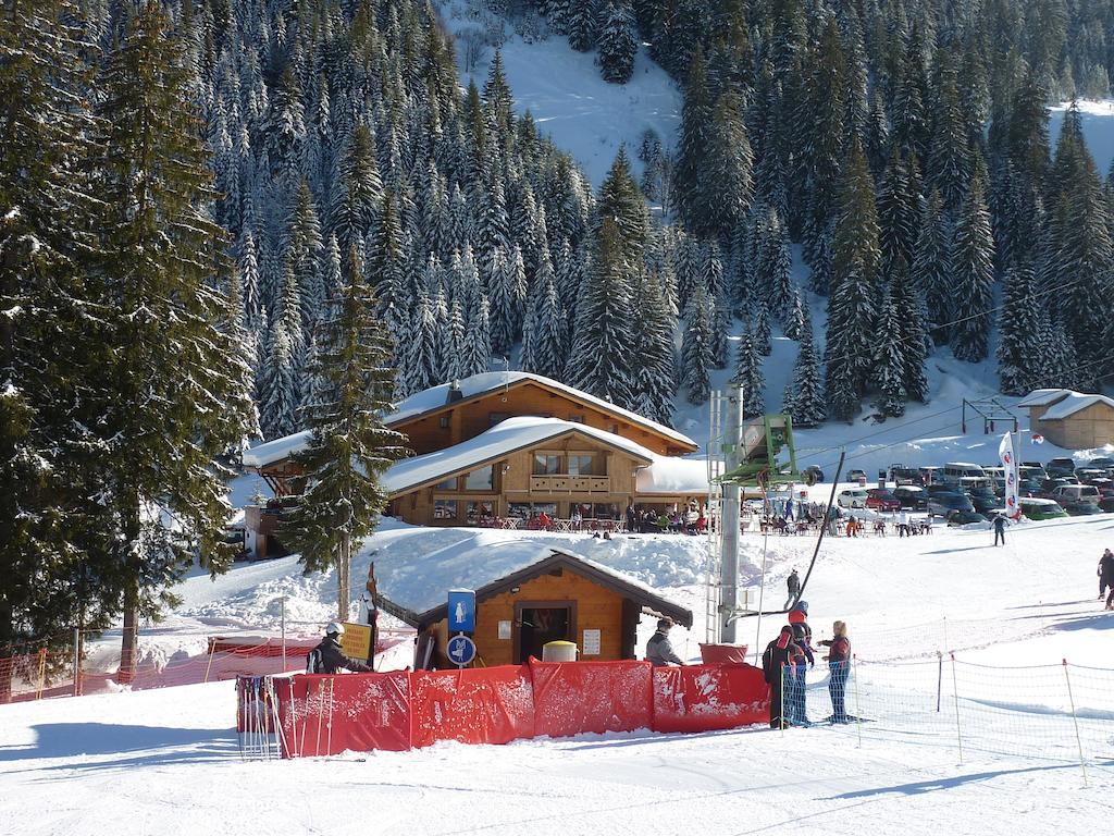La Perdrix Blanche Hotel Châtel Exterior foto