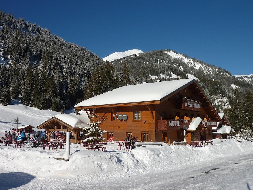 La Perdrix Blanche Hotel Châtel Exterior foto