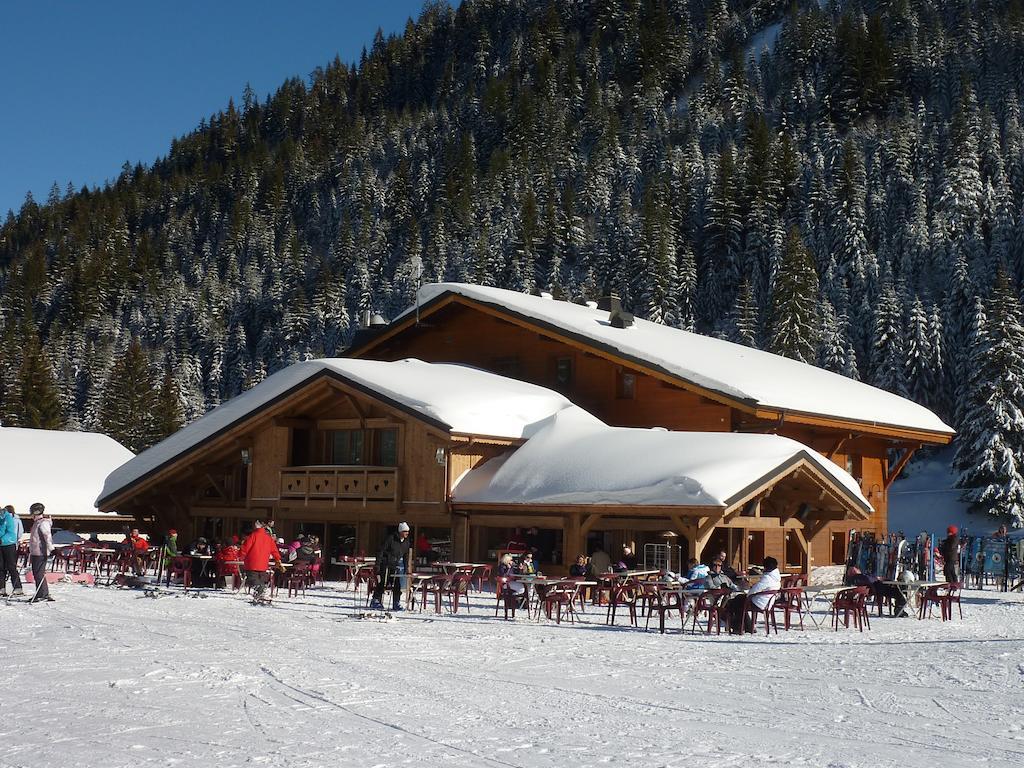 La Perdrix Blanche Hotel Châtel Exterior foto